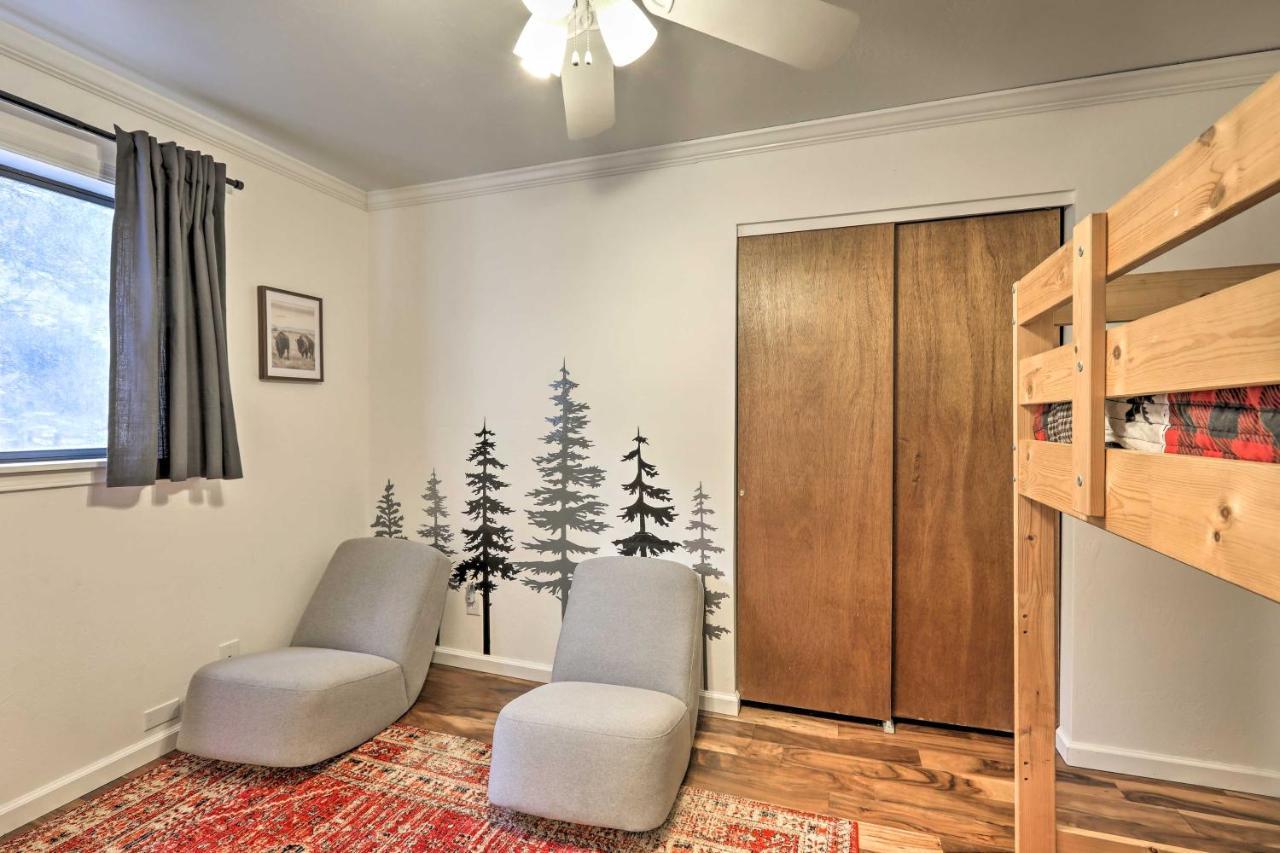 Pet-Friendly Munds Park Cabin With Hot Tub And Patio Ngoại thất bức ảnh